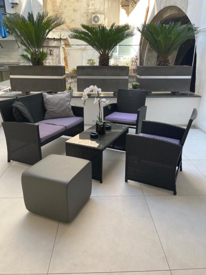 Residenza Spinelli Apartment เนเปิลส์ ภายนอก รูปภาพ