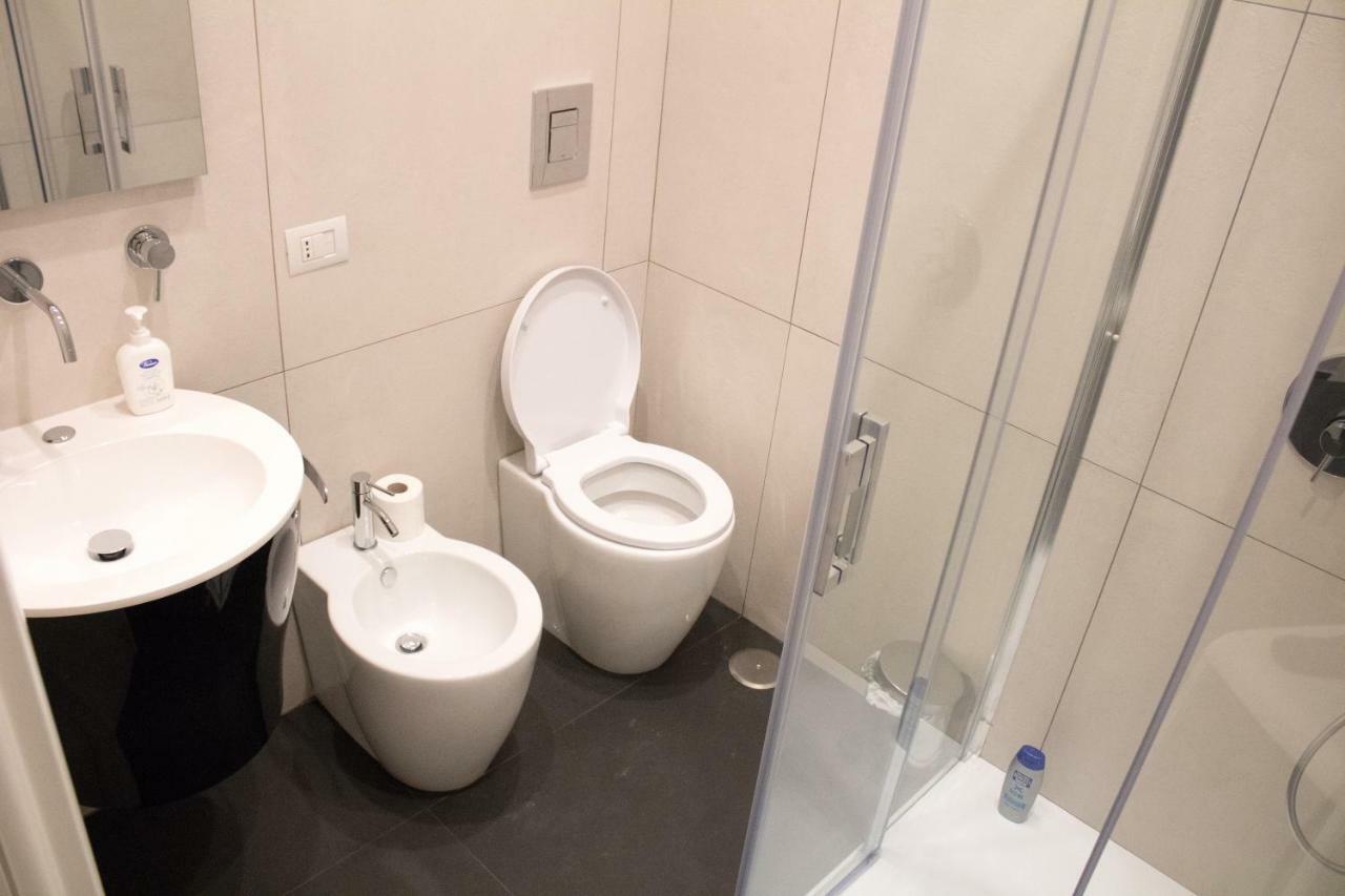 Residenza Spinelli Apartment เนเปิลส์ ภายนอก รูปภาพ